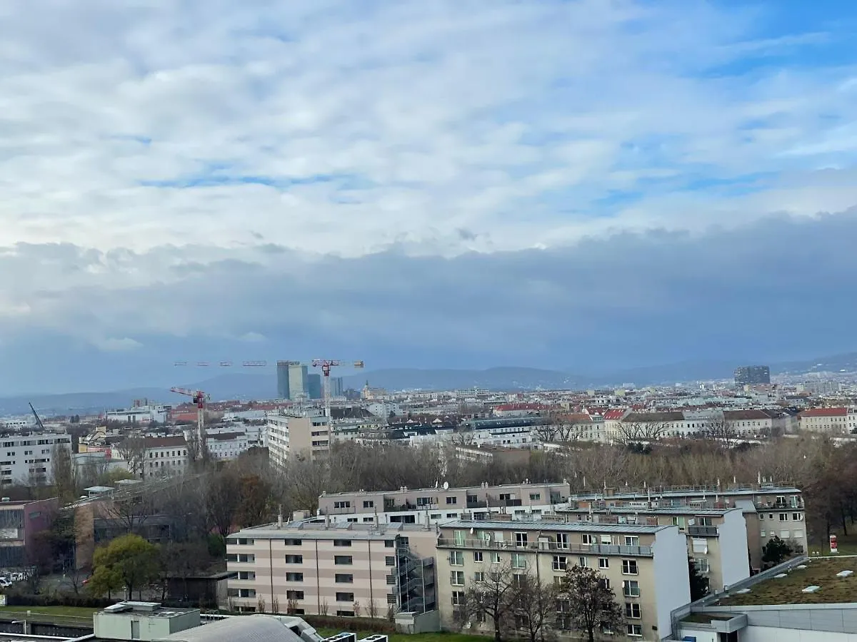 Restify10 - Skyline View - Fitness - Garge - Modern Apartment Vienna 0*,